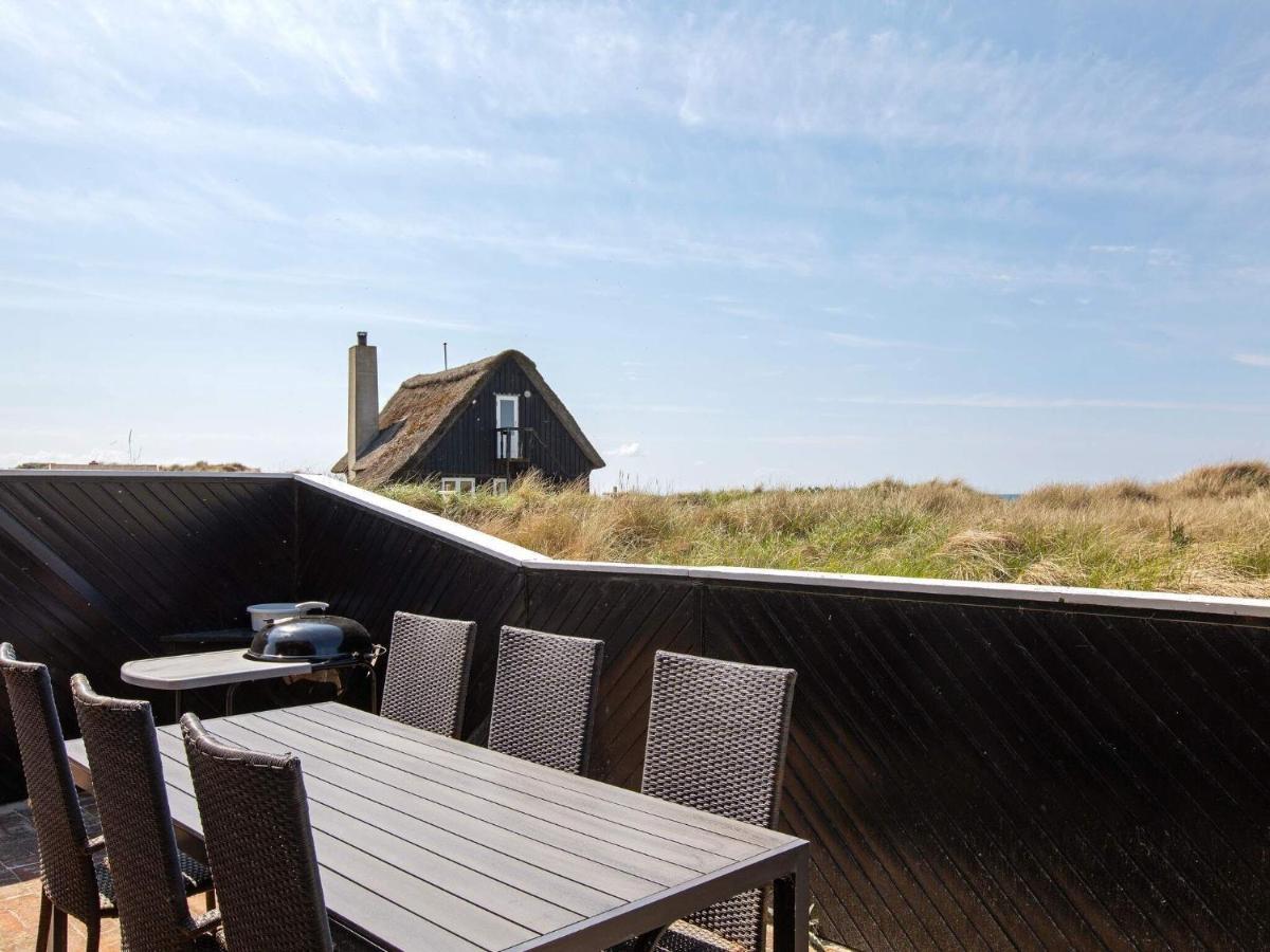 6 Person Holiday Home In Blokhus Exterior foto