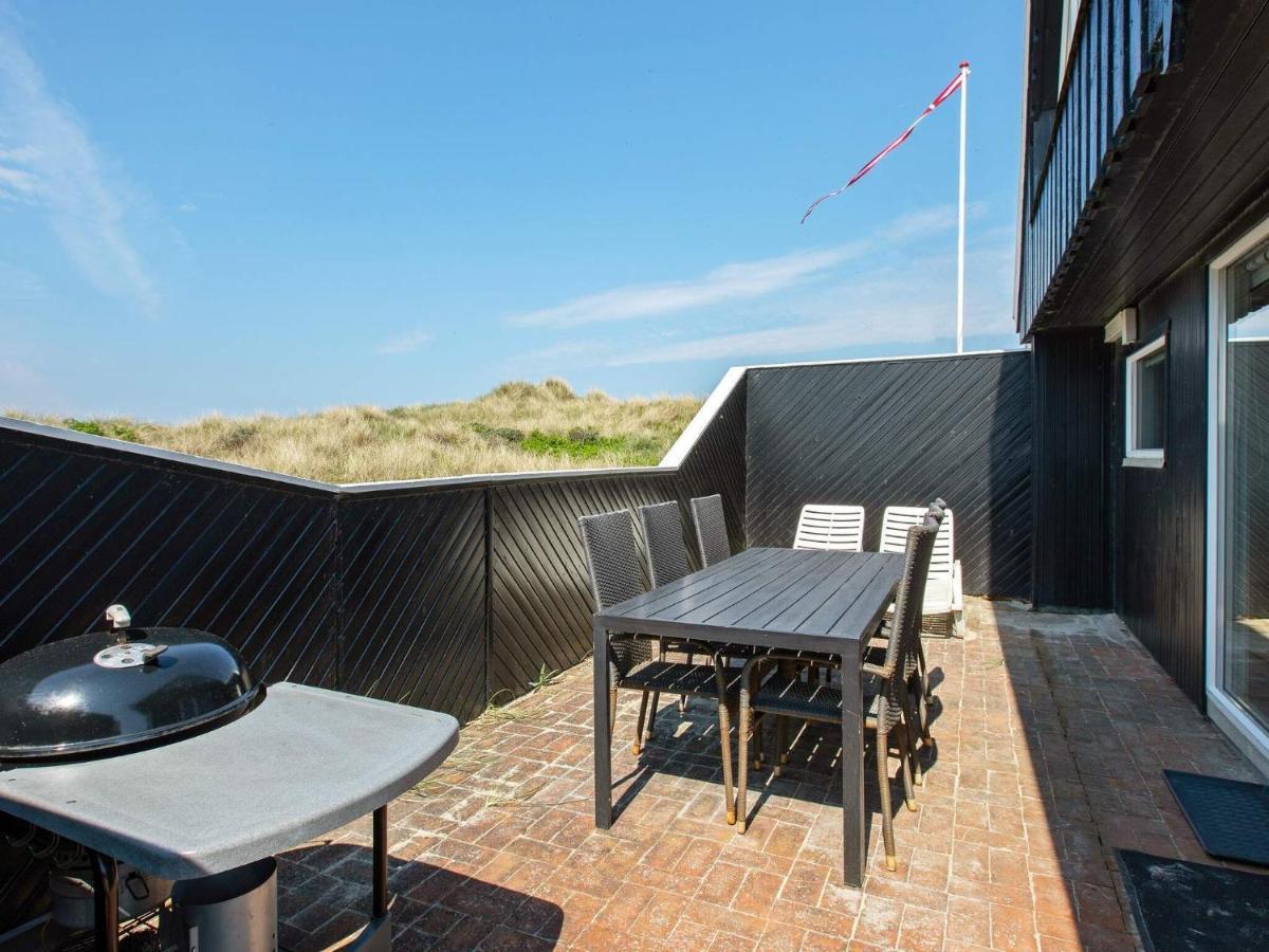 6 Person Holiday Home In Blokhus Exterior foto